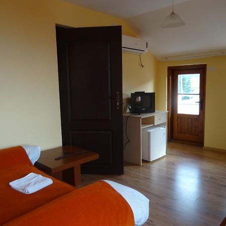 פאבל באניה Family Hotel Rose מראה חיצוני תמונה