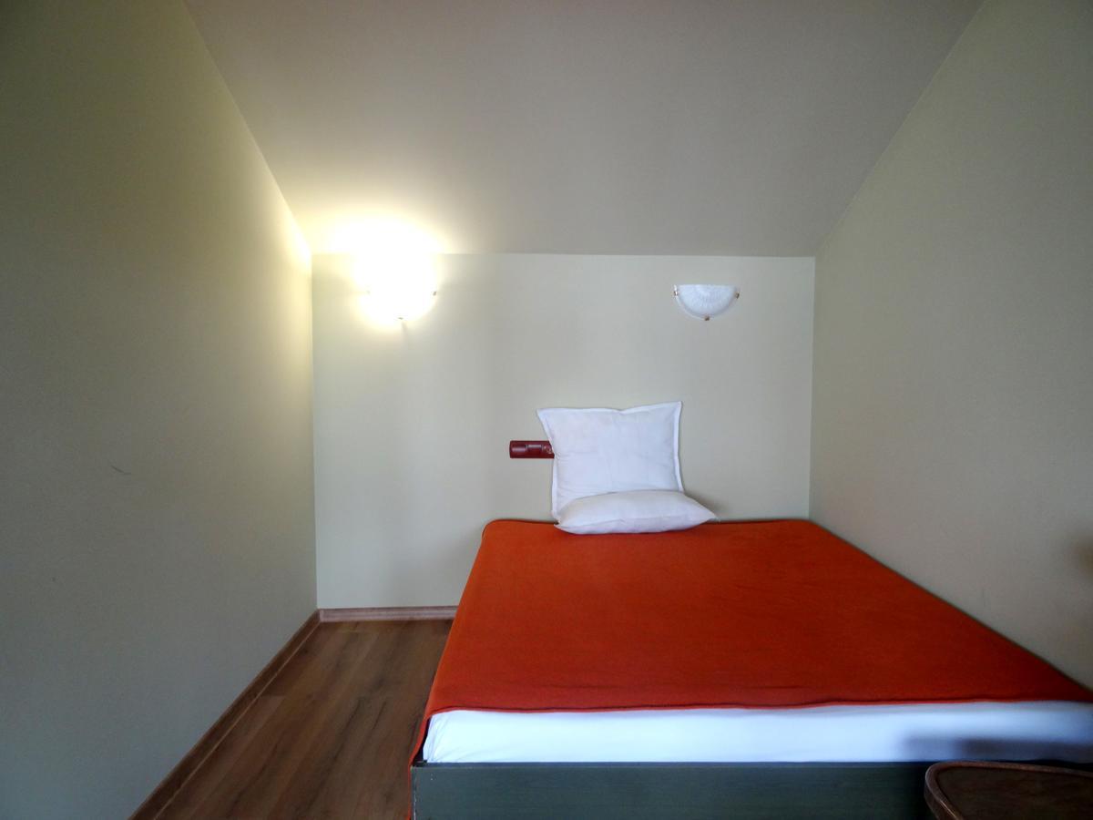 פאבל באניה Family Hotel Rose מראה חיצוני תמונה