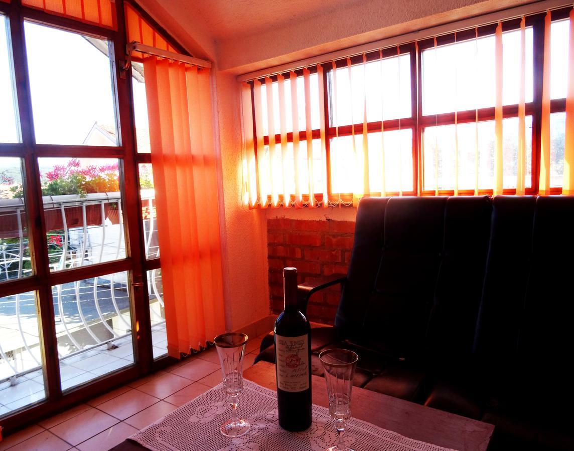 פאבל באניה Family Hotel Rose מראה חיצוני תמונה