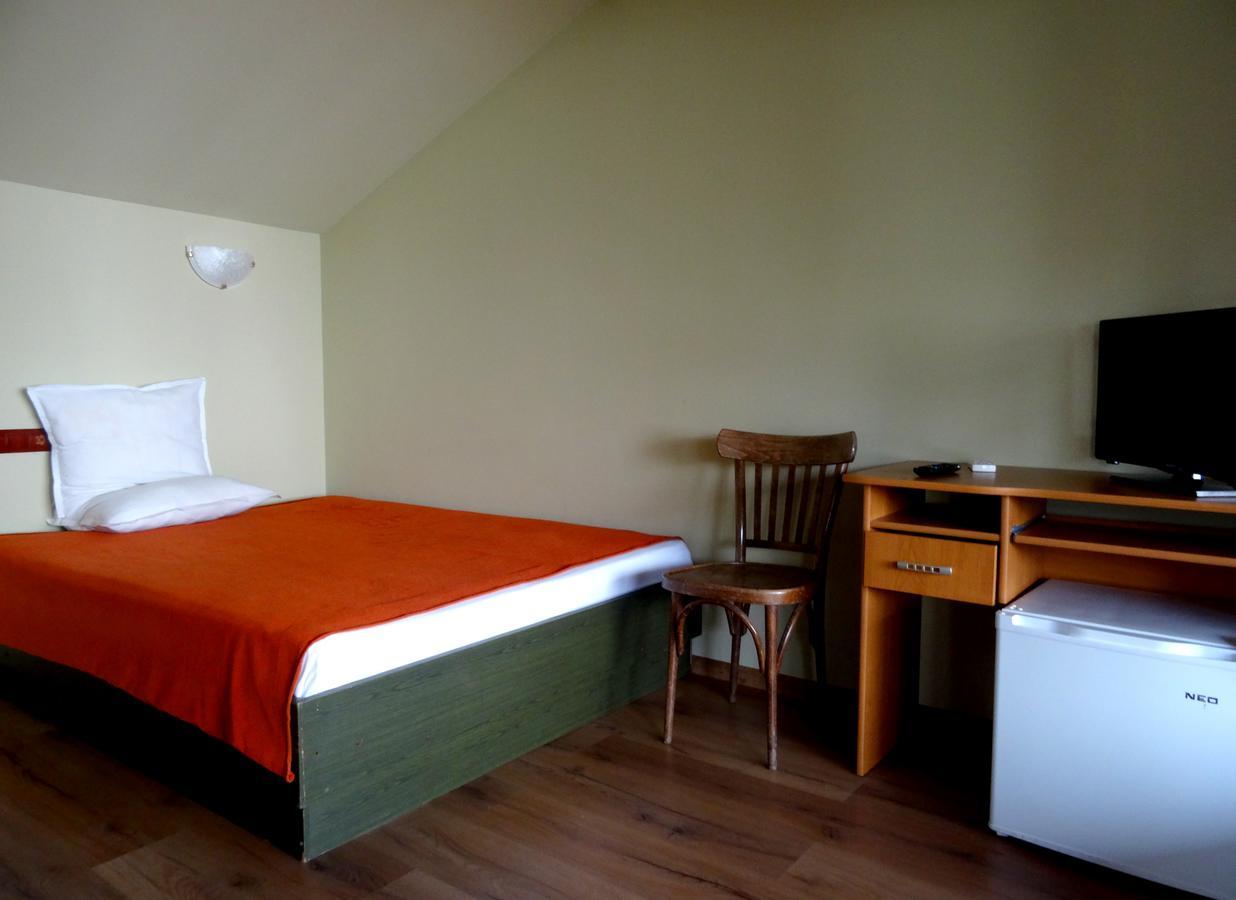פאבל באניה Family Hotel Rose מראה חיצוני תמונה